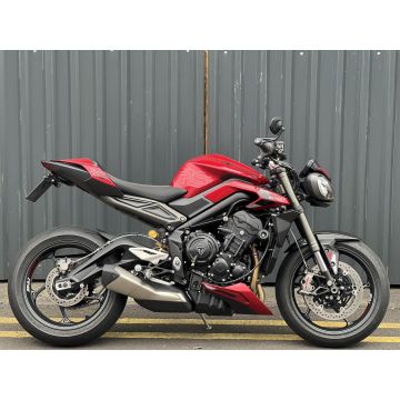 2024 Triumph Street Triple 765RS – Carnival Red