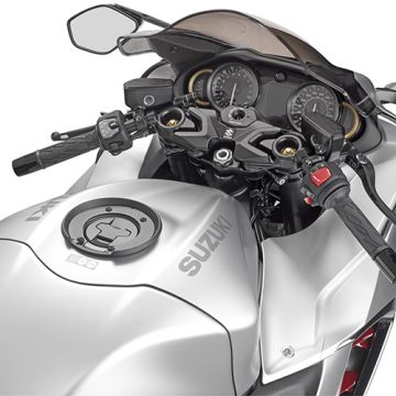 Givi BF67 Tanklock Fitting Kit for 1300 HAYABUSA (21 > 22)